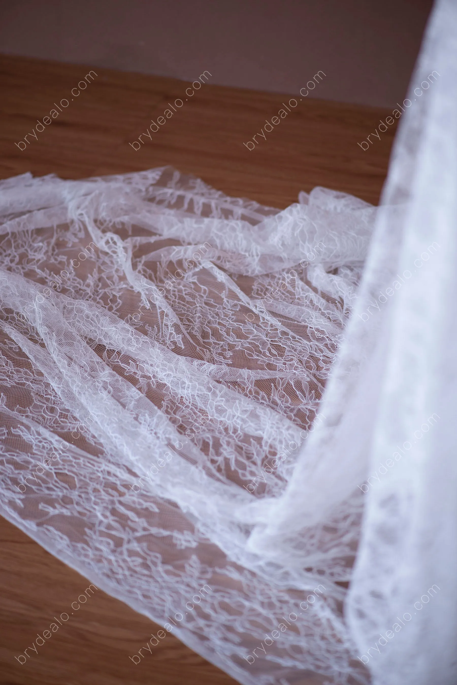 Dreamy Leave Bridal Lace Fabric for Wholesale