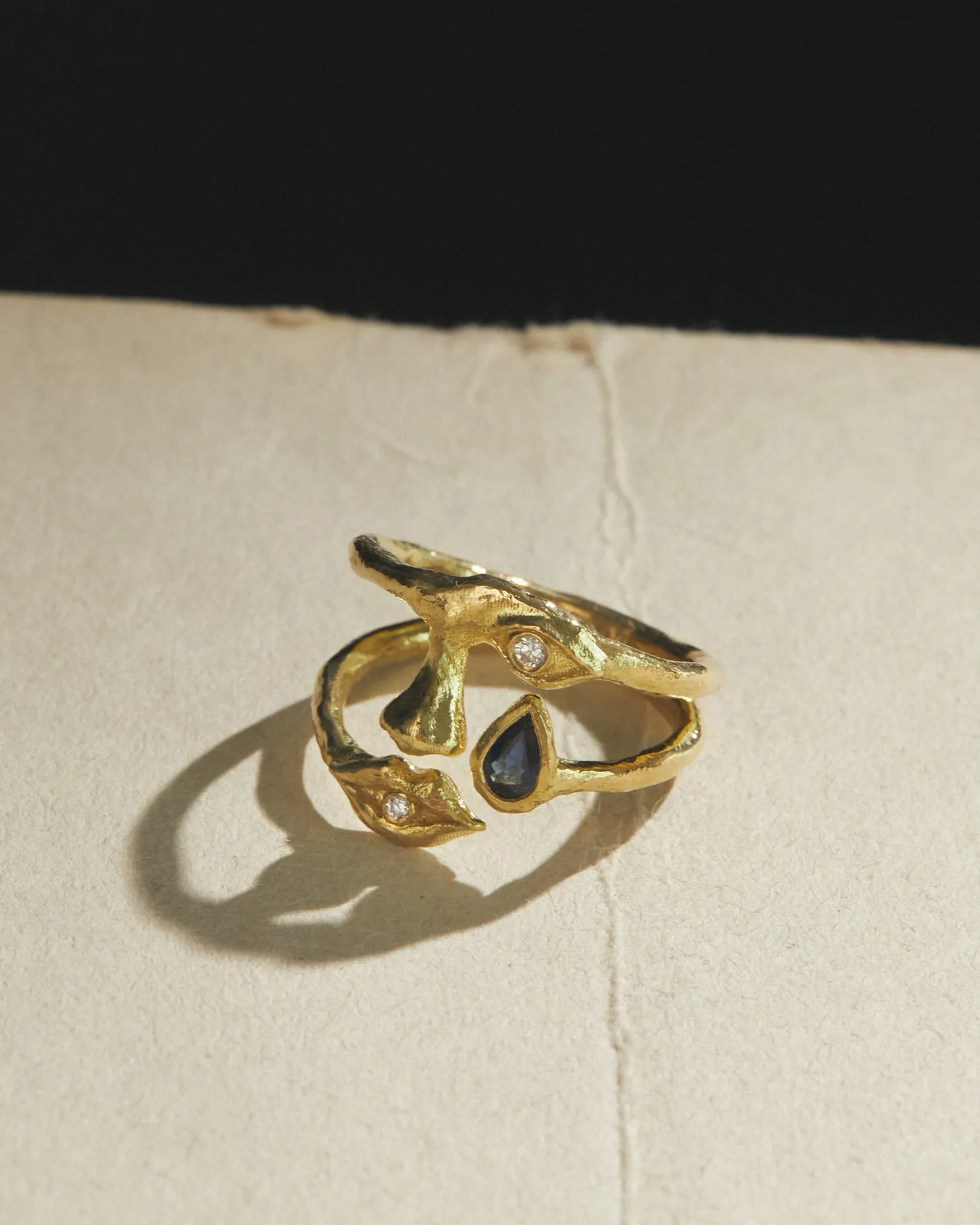 Portrait Ring