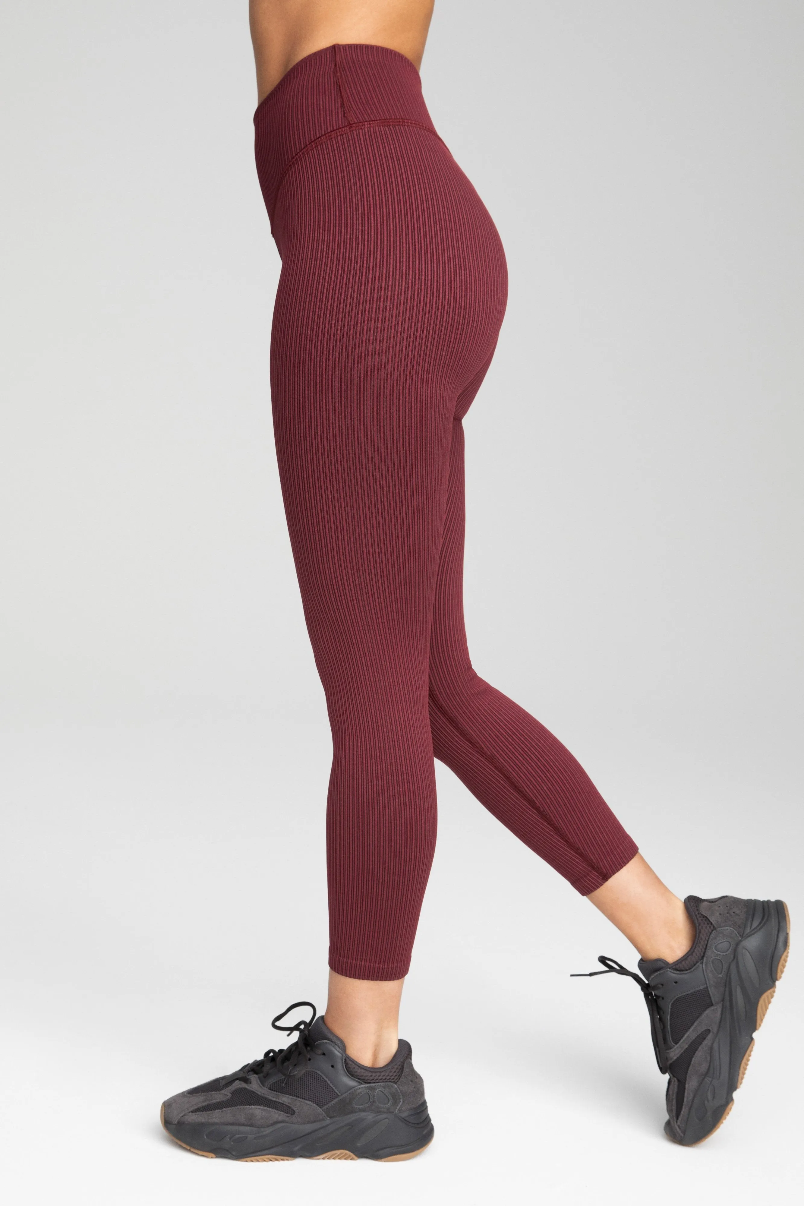 SEAMLESS RIBBED LEGGING | PORT001