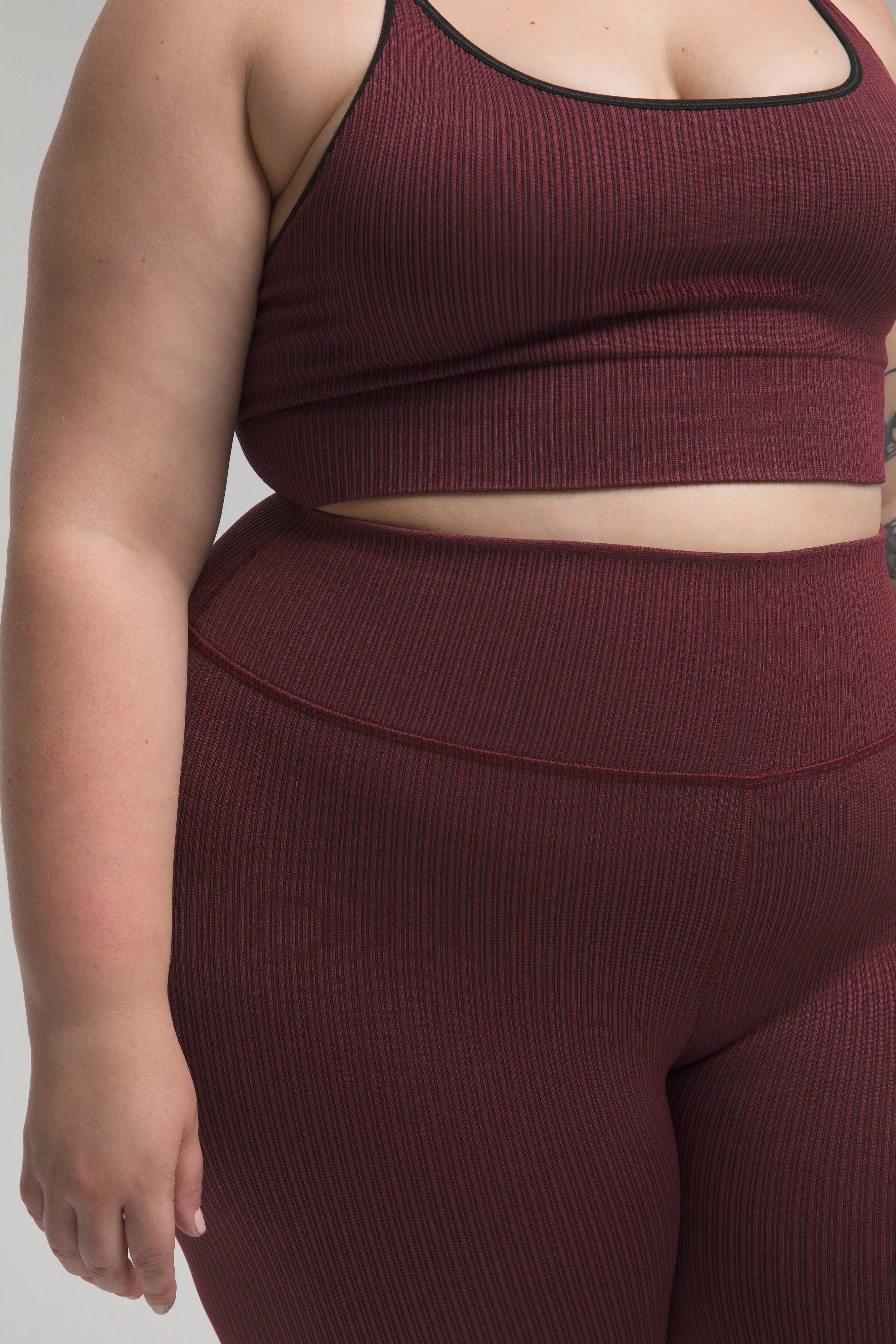 SEAMLESS RIBBED LEGGING | PORT001