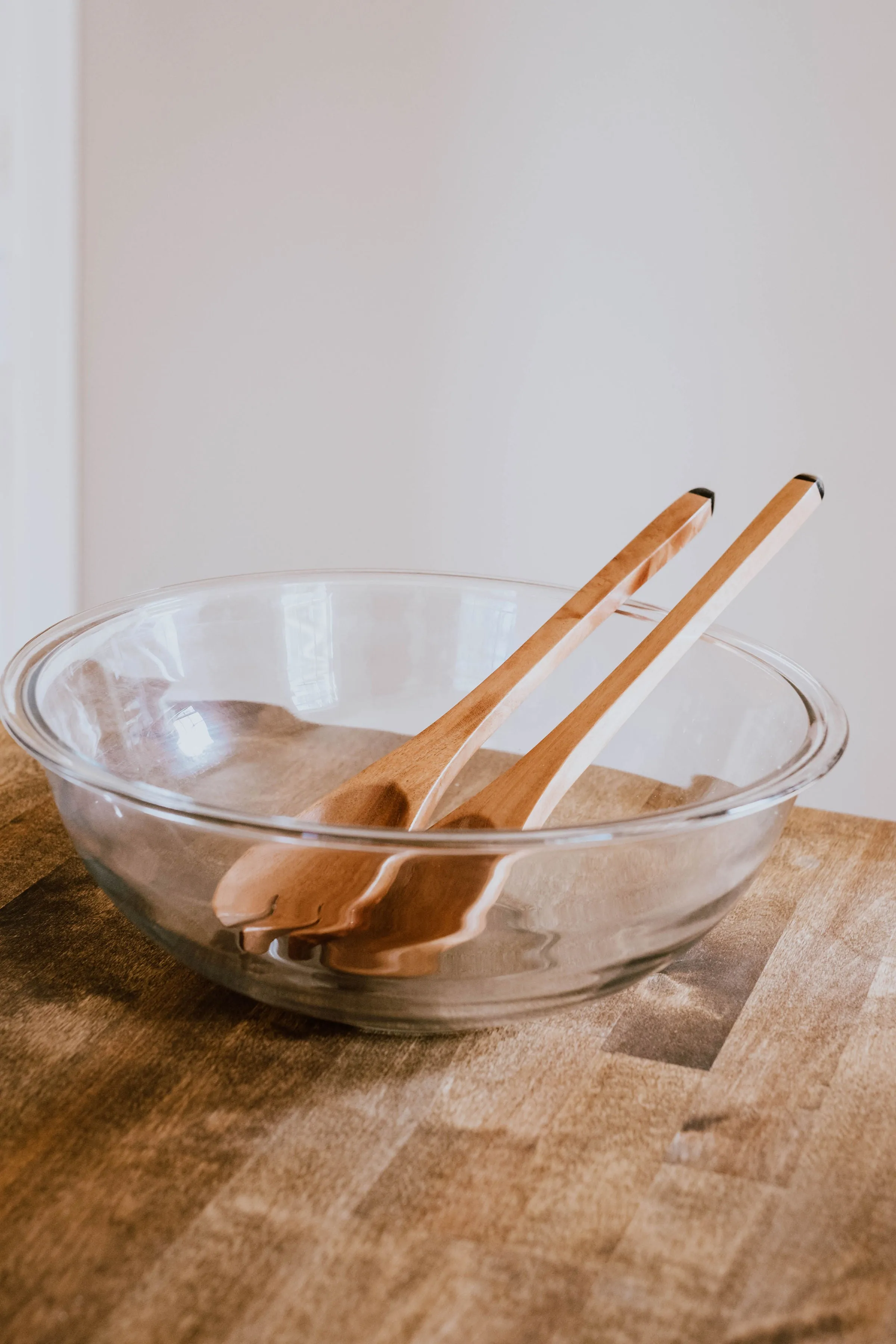 Suzy Salad Servers