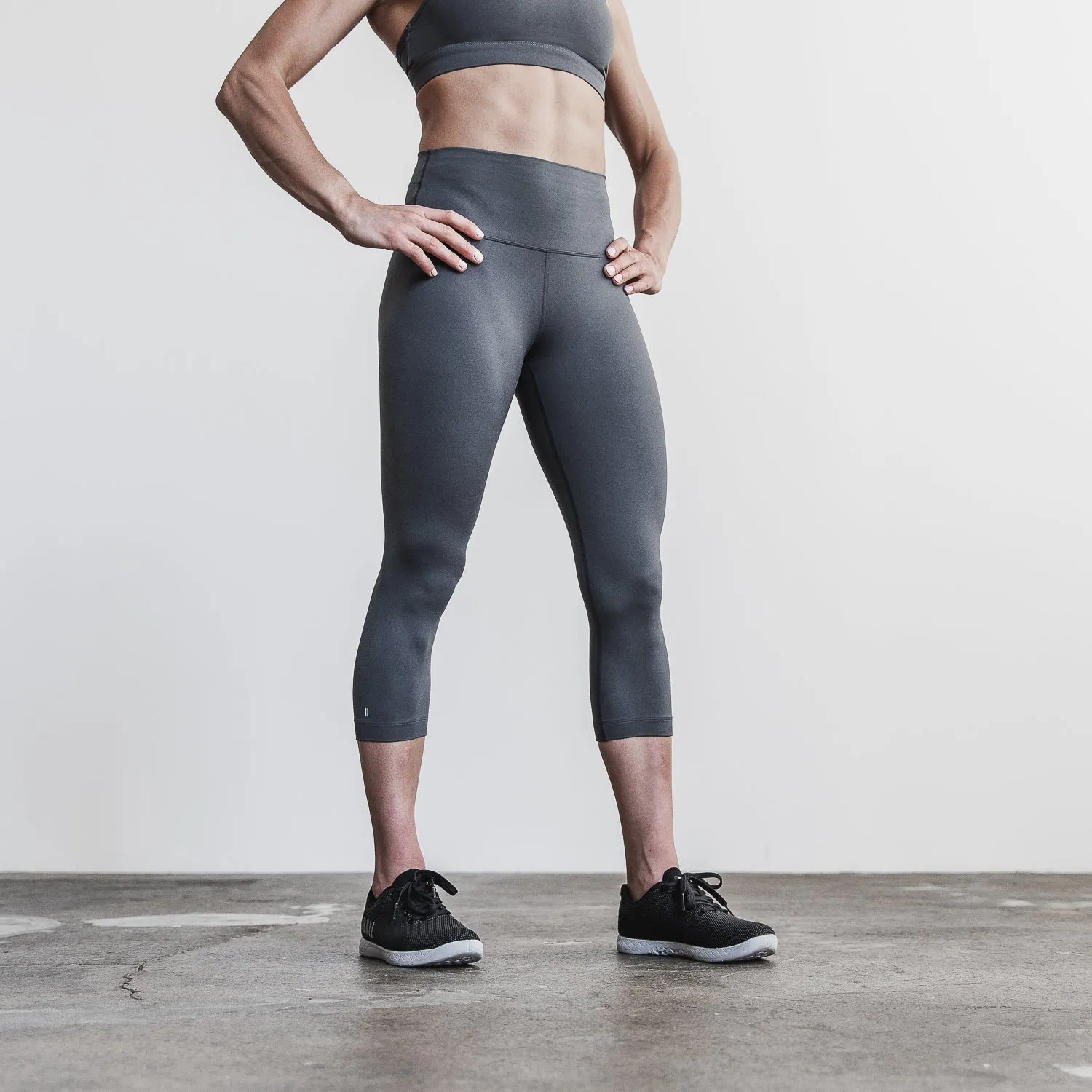 Women's High-Rise Matte Tight 21"